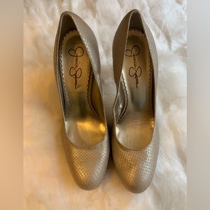 Jessica Simpson heels